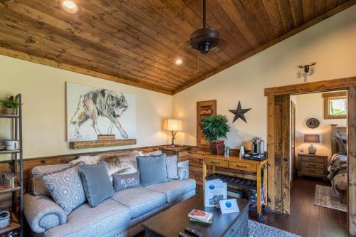 Red Wolf Chalet at Eagles Nest in Banner Elk, USA