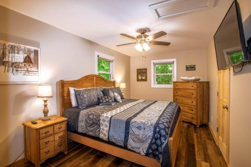 Cozy Cottage in Blowing Rock, USA