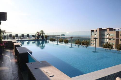 CRO Suite en 4 nivel Crowne Plaza Barranquilla