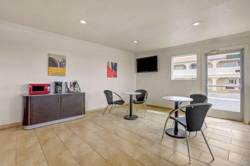 Motel 6-Clovis, NM image 22