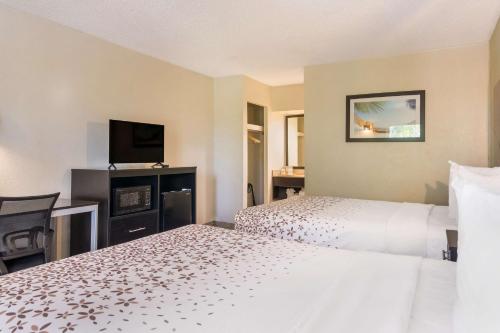 SureStay Hotel by Best Western St Pete Clearwater Airport