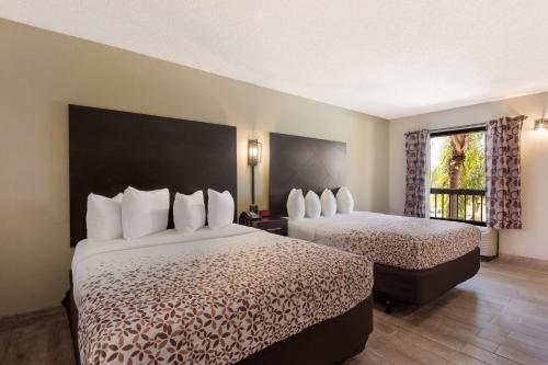 SureStay Hotel by Best Western St Pete Clearwater Airport