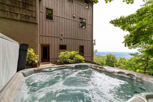 Skytop Retreat in Sugar Mountain, USA