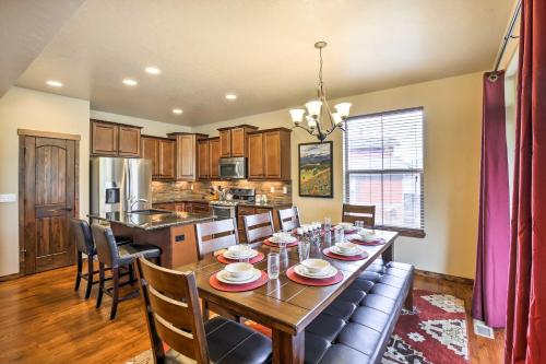 Granby Home with Patio, Fire Pit and Ski Mountain View in Granby, USA