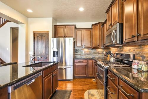 Granby Home with Patio Fire Pit and Ski Mountain Views - image 29
