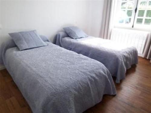 Maison à colombages rénovée en bord de forêt - FR-1-410-190 (Maison a colombages renovee en bord de foret - FR-1-410-190) in วีลเนิฟ-ออง-แปร์แซญ