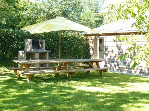 Gîte Saint-Léonard-des-Bois, 8 pièces, 15 personnes - FR-1-410-224 (Gite de charme Alpes Mancelles: confort, nature, activites plein air, 50% remise canoe-kayak - FR-1-) in Fresnay-sur-Sarthe