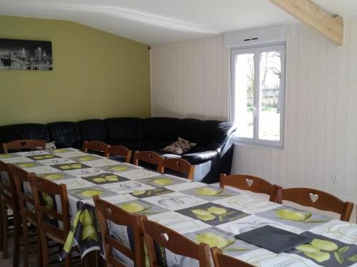 Gîte Saint-Léonard-des-Bois, 8 pièces, 15 personnes - FR-1-410-224 (Gite de charme Alpes Mancelles: confort, nature, activites plein air, 50% remise canoe-kayak - FR-1-) in Fresnay-sur-Sarthe