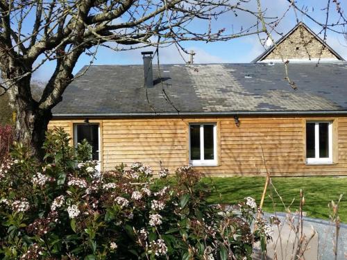 Gîte Saint-Léonard-des-Bois, 8 pièces, 15 personnes - FR-1-410-224 (Gite de charme Alpes Mancelles: confort, nature, activites plein air, 50% remise canoe-kayak - FR-1-) in Fresnay-sur-Sarthe