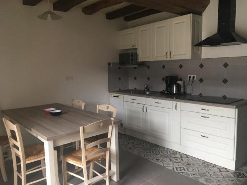 Gîte Crannes-en-Champagne, 3 pièces, 5 personnes - FR-1-410-315