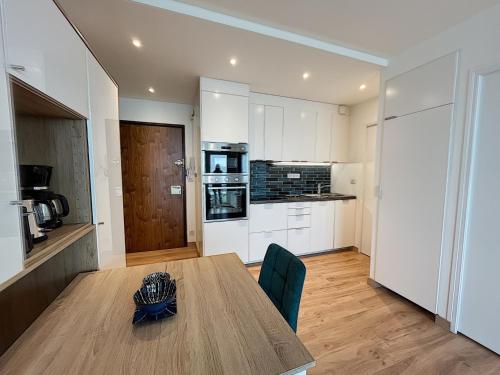 Charmant T2 en front de mer, 4 pers., ascenseur, garage, Wi-Fi - FR-1-361-383 in Granville városközpont