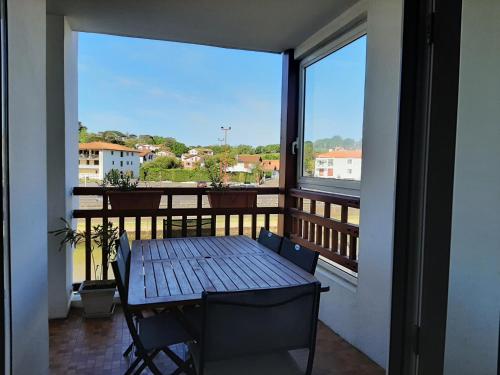 Apartment (4 Adults)