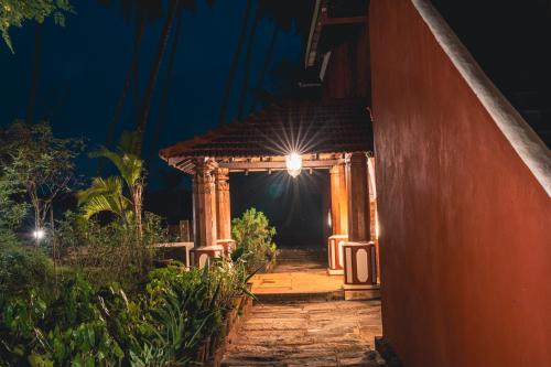 Utvendig, Sawantwadi Palace Boutique Art Hotel in Sawantwadi