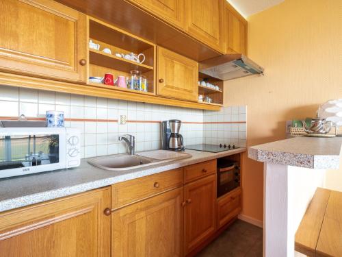 Apartment (4 Adults) image 8