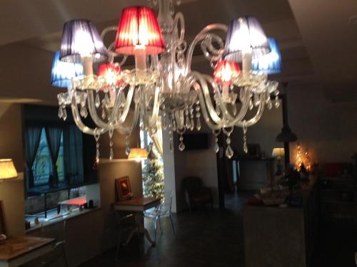 Bell Suite Hotel - image 4
