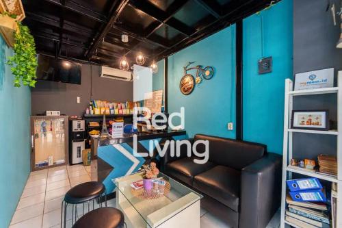 Aula, RedLiving Apartemen Sentra Timur - Myroom.id Tower in Cakung