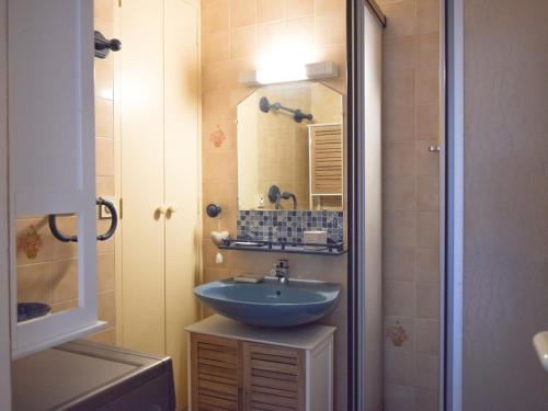 Apartment (4 Adults) image 6