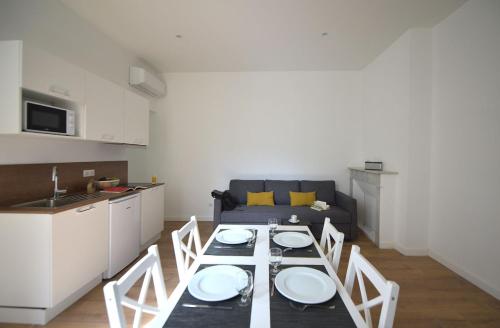 2 bedrooms, 3 beds