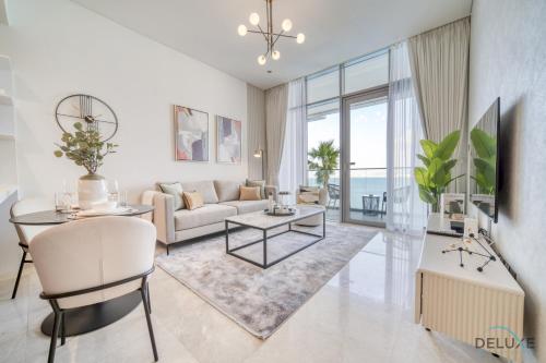 Peaceful 1BR at The Anwa By Omniyat Dubai Maritime City by Deluxe Holiday Homes in Jumeirah