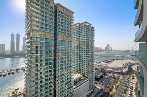 Free Beach Access! Beautiful Palm Jumeirah & Dubai Eye, Дубай (фото 5)