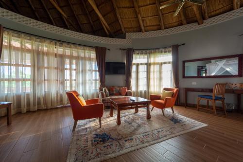 Emburara Farm Lodge