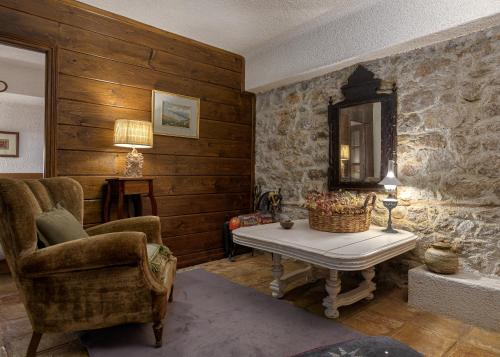 Arachova Wooden Chalet