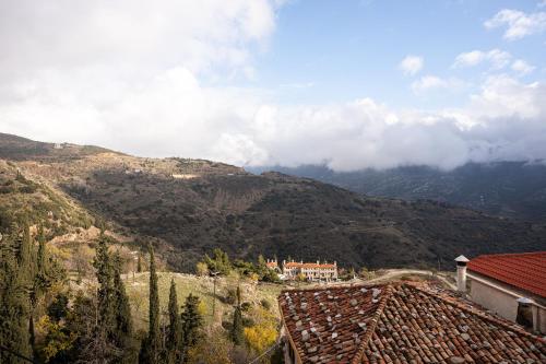 Arachova Wooden Chalet