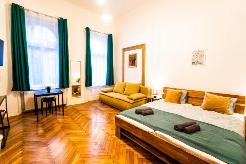 Palace Quarter Suite, Budapest