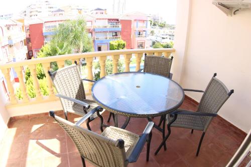 Apartamentos Marina Internacional - image 9