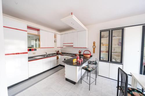 Mare e Monti apartment - image 4