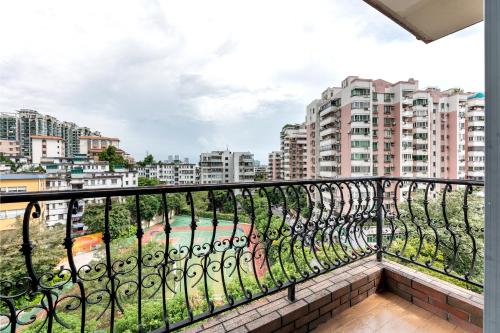 Balcony/terrace, Jinxinwu Aparthotel Yuancun in Tianhe District