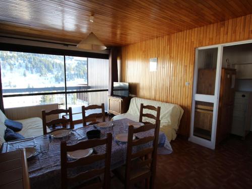 Appartement Chamrousse, 2 pièces, 6 personnes - FR-1-340-101 Chamrousse