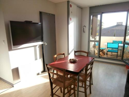 Appartement Seignosse, 2 pièces, 4 personnes - FR-1-239-460 (Appartement Renove avec Balcon, Proche Plage et Marche – 4 Pers, Calme & Confort a Seignosse - FR-1-) in Seignosse