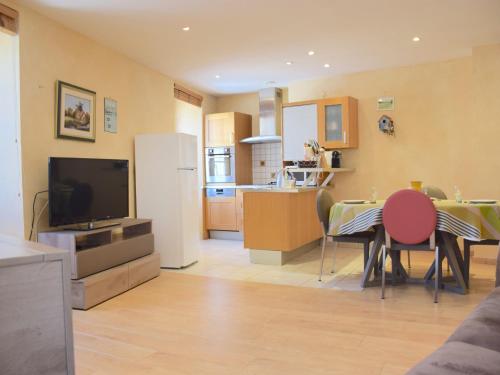 Appartement Évian-les-Bains, 3 pièces, 6 personnes - FR-1-498-5