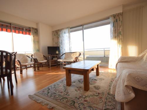 Appartement spacieux avec vue sur lac à Évian-les-Bains
