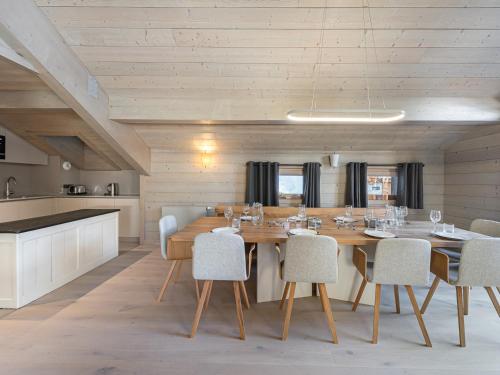 Appartement neuf et contemporain avec cheminée, proche pistes de Méribel - FR-1-565-61 (Appartement neuf et contemporain avec cheminee, proche pistes de Meribel - FR-1-565-61) in 梅里貝勒