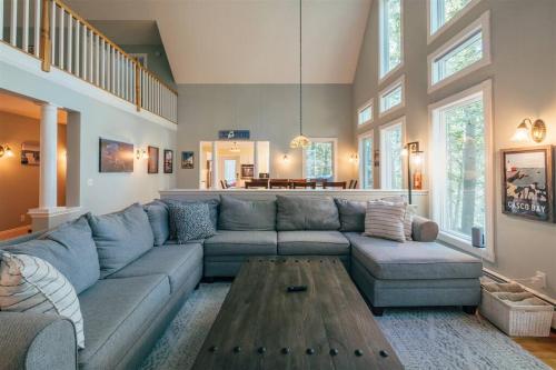 Waterfront, Luxury, Spacious home in Freeport! in 費里波特