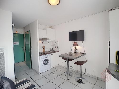 Studio Lamalou-les-Bains, 1 pièce, 2 personnes - FR-1-451-92