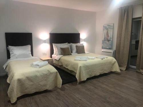  Elvis Rooms Airport in Velika Gorica
