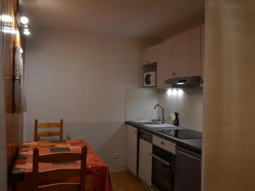 Apartment (4 Adults) image 10