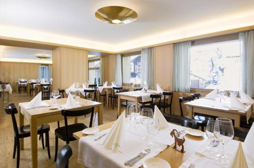 Hotel Alpina 2