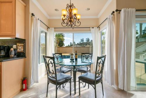Létesítmények, @ Marbella Lane - Captivating Home in Rowland Hts in Rowland Heights