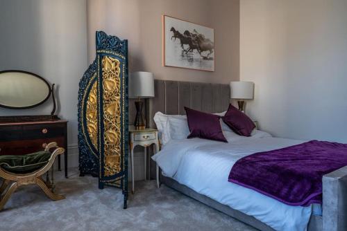 Stylish Summer Escape - Beautiful Coastal Luxury with Panoramic Ocean Views