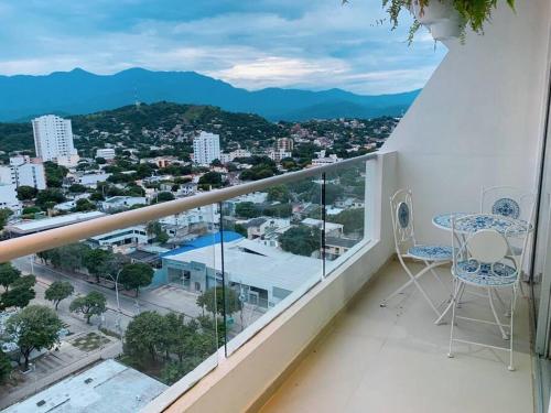 Apartamento hermoso, nuevo y moderno con piscina.