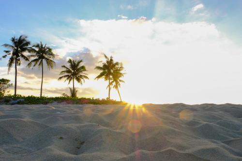 Bãi biển, Bolero Hotel Danang - Near The Beach & Mikazuki near Bãi Xuân Thiều