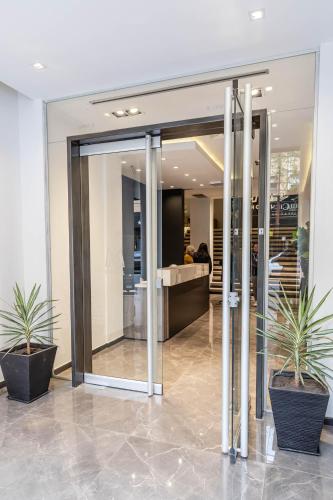 Hol, HOTEL M in Mendoza
