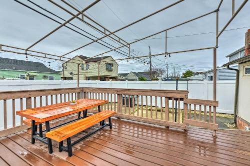 Coastal Brigantine Cottage Walk to Beaches in Brigantine
