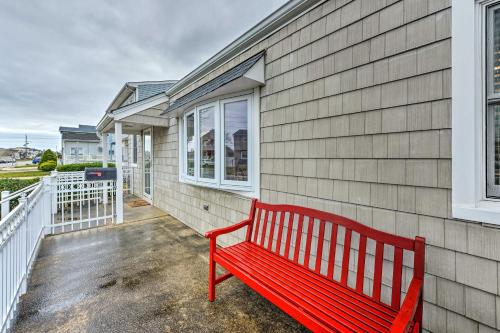 Coastal Brigantine Cottage Walk to Beaches in Brigantine