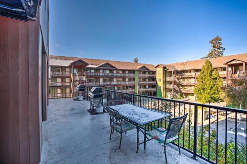 Resort-Style Condo with Lake Chelan and Mtn Views