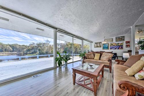 'Brookside' Waterfront Home w/ Kayaks & Deck! - 3601, VA